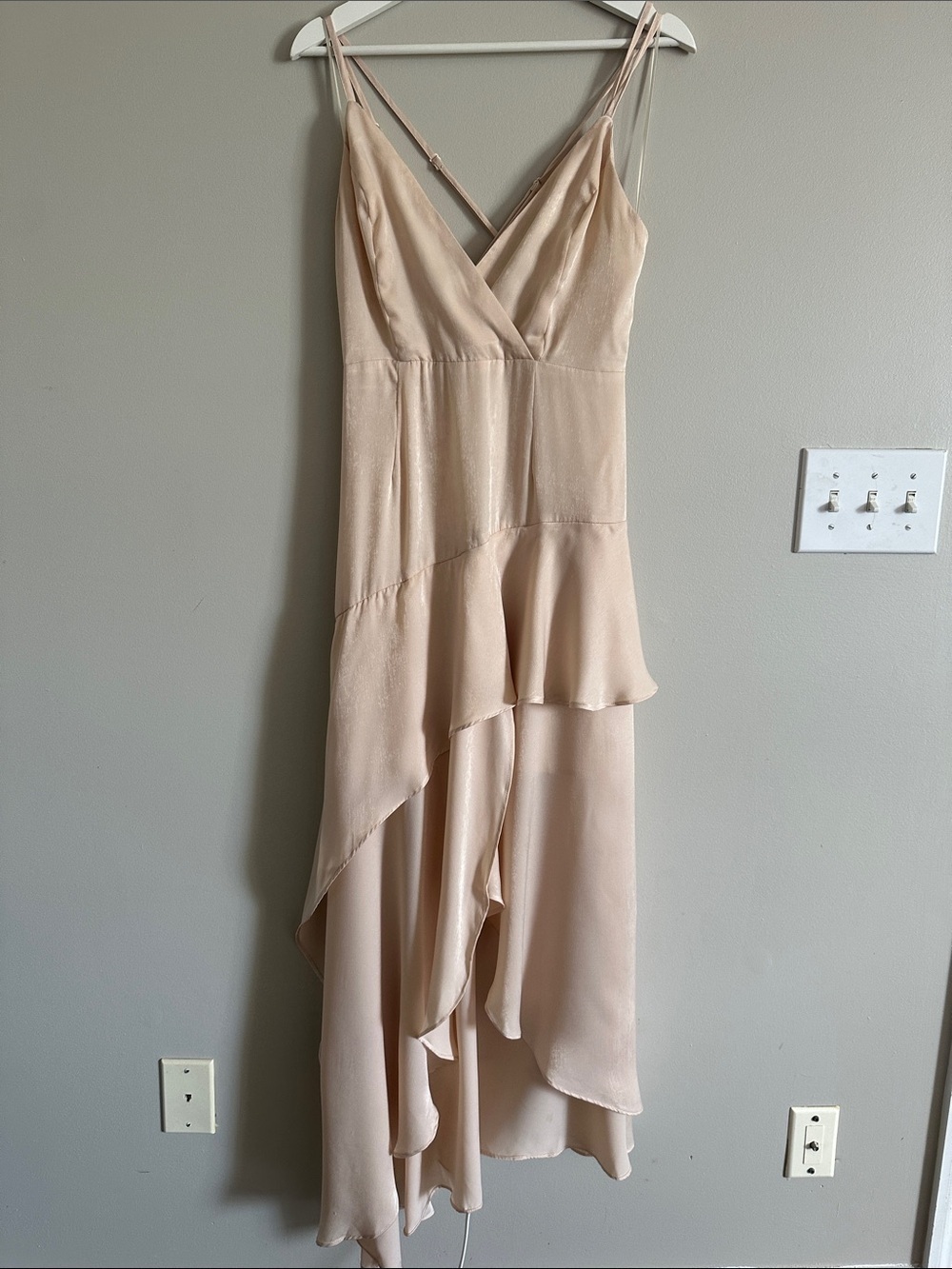 Champagne Ruffle High-Low Maxi Dress - Picture 5 of 8